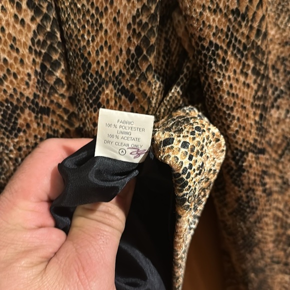 Vintage Town & Travel Jacket - Picture 5 of 6